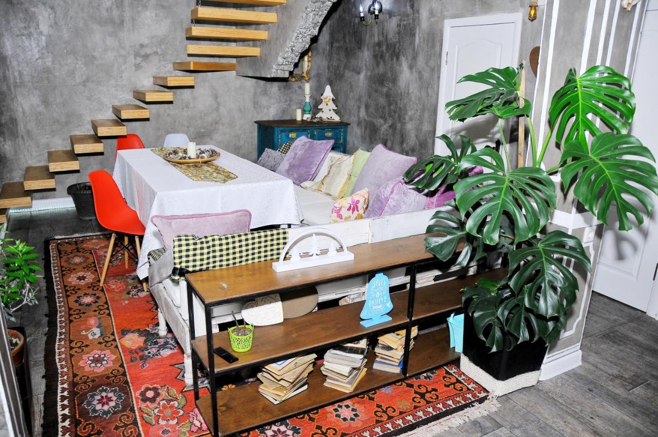 Art House Sweet Home Шимкент Екстериор снимка