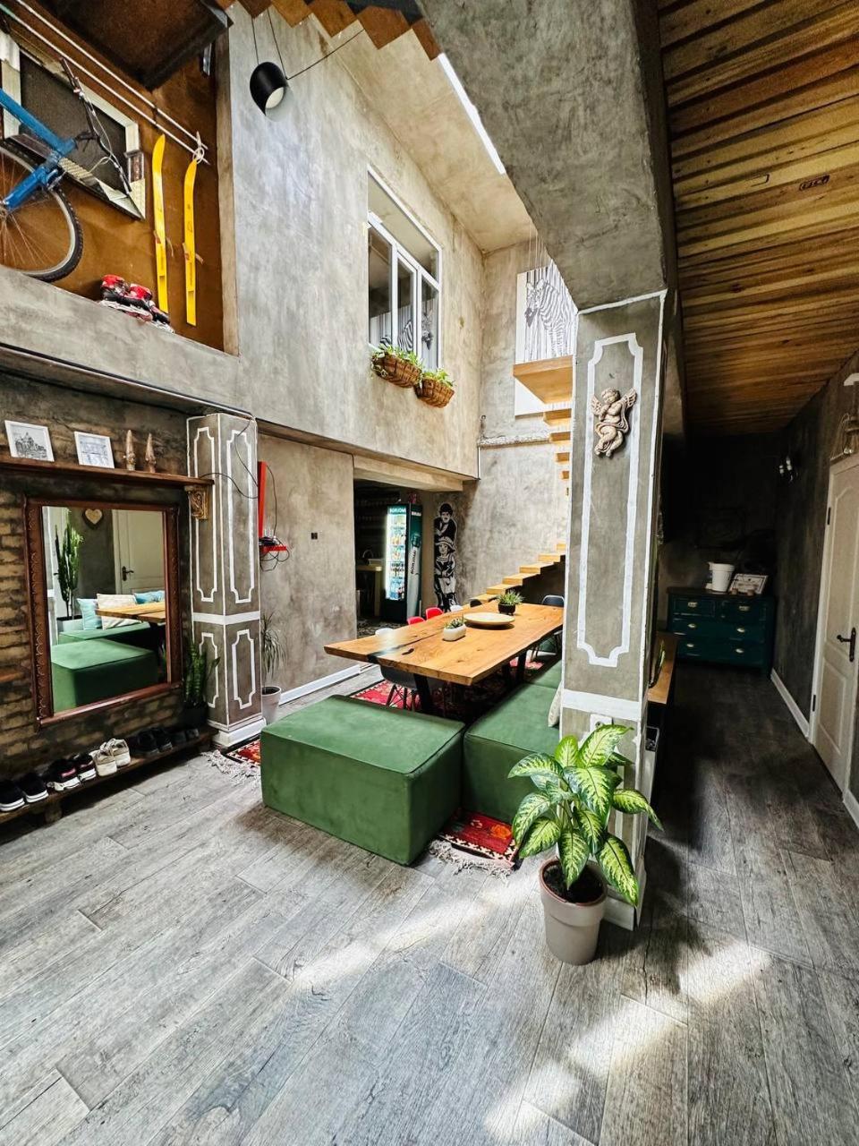 Art House Sweet Home Шимкент Екстериор снимка