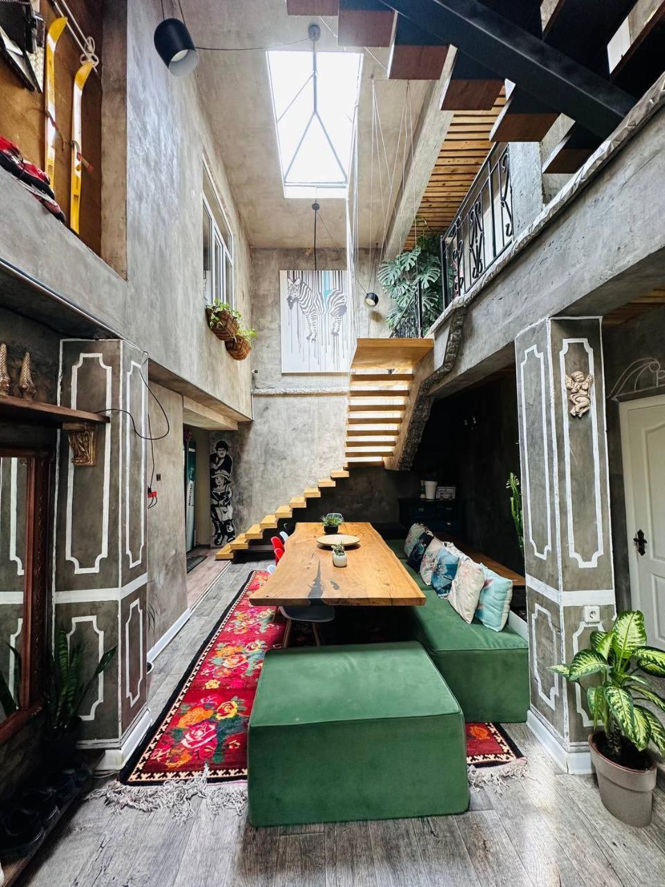 Art House Sweet Home Шимкент Екстериор снимка